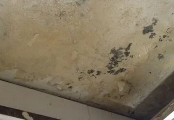 佛山阳台漏水维修公司分享下佛山卫生间渗水维修需要注意哪些问题。